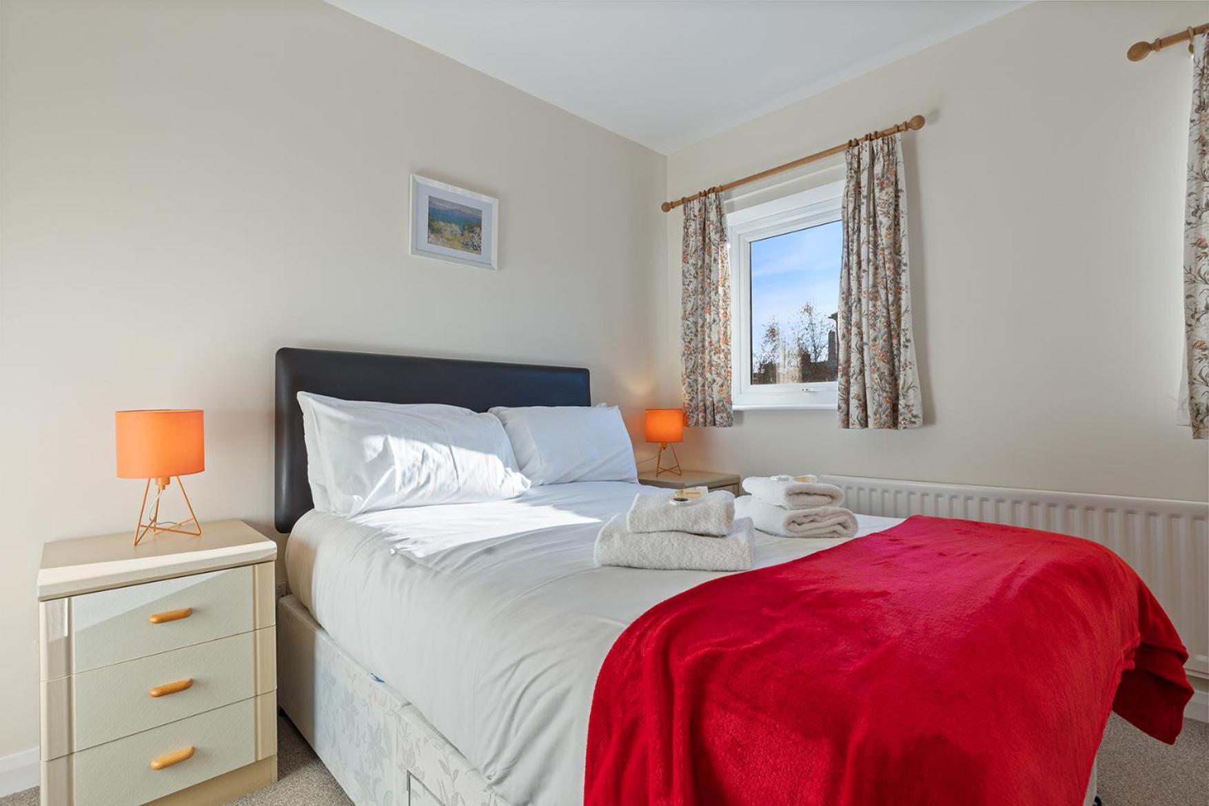 Pass The Keys Central Townhouse With Free Parking York Bagian luar foto